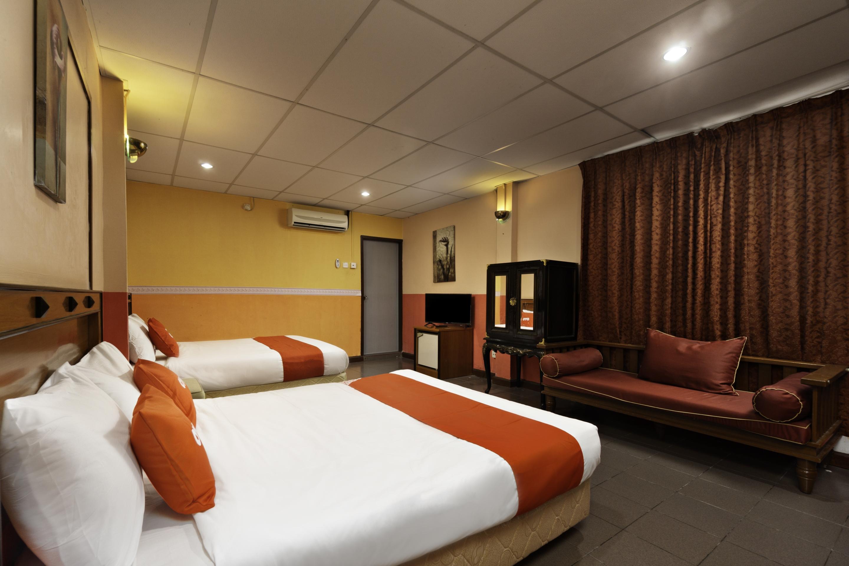 OYO 44101 Hotel DJ Palace Lumut Exterior foto